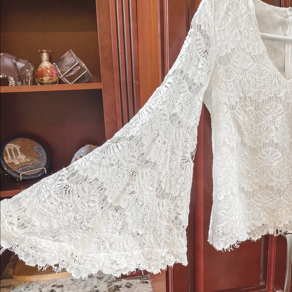 MinkPink Top - Picture 2 of 6